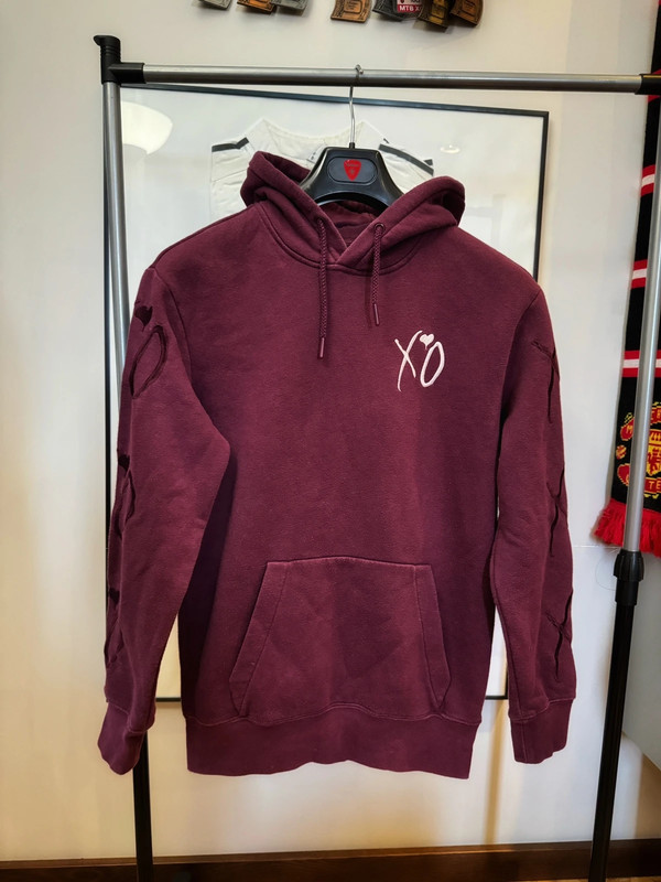 H&m the weeknd burgundy hoodie hot sale