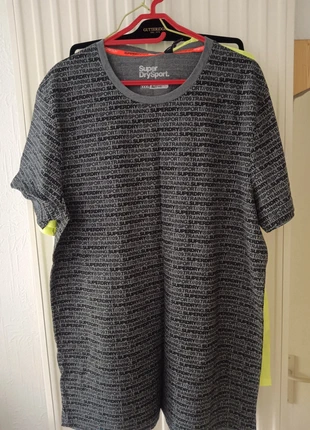 Tee-shirt Superdry, marke: Superdry, zustand: Neu, mit Etikett, größe: XXXL, 13,00 €, 14,35 € inklusive Vinted-Käuferschutz