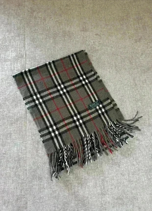 Écharpe Burberry gris, brand: Burberry, condizioni: Ottime, €45.00, €47.95 include la Protezione acquisti Pro