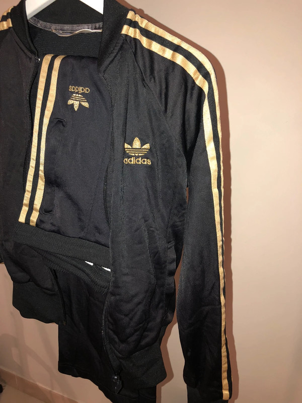 Ensemble jogging noir et gold jogging Adidas original 34 36