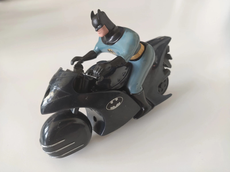 Moto de Batman + figurine Kenner 1997 - jouets rétro jeux de société  figurines et objets vintage