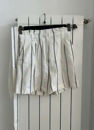 Shorts H&M, marque: H&M, état: Très bon état, taille: S / 36 / 8, 3,00 €, 3,85 € Protection acheteurs incluse