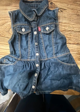 Robe levis, marke: Levi's, zustand: Sehr gut, größe: 3-6 Monate / 62, 5,00 €, 5,95 € inklusive Vinted-Käuferschutz