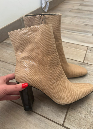 Bottines beige effet daim croco – Pimkie, T39, marque: Pimkie, état: Très bon état, taille: 39, 8,00 €, 9,10 € Protection acheteurs incluse