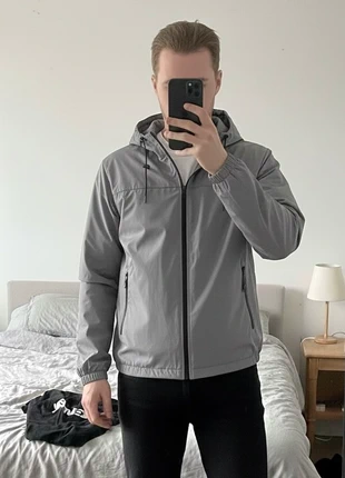 veste grise coupe vent, brand: veste, condition: Very good, size: M, €30.00, €32.20 includes Buyer Protection