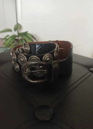 Ceinture multi rang, marque: Noemi Liberté, état: Bon état, taille: 80 cm, 5,00 €, 5,95 € Protection acheteurs incluse