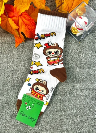 Chaussettes fantaisie clown (Labubu) Olive Cake – design coréen, marque: POPMART, état: Neuf avec étiquette, taille: Taille unique, 14,99 €, 16,44 € Protection acheteurs (Pro) incluse