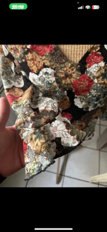 Blouse à dentelle fleuri aquarelle - photo numéro 3