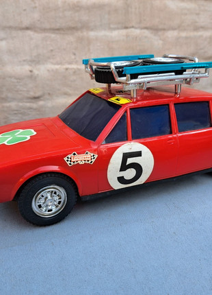 Alfa Romeo vintage auto 34cm, merk: Alfa Romeo, staat: Goed, maat: Universeel, 25,00 €, 26,95 € inclusief Kopersbescherming