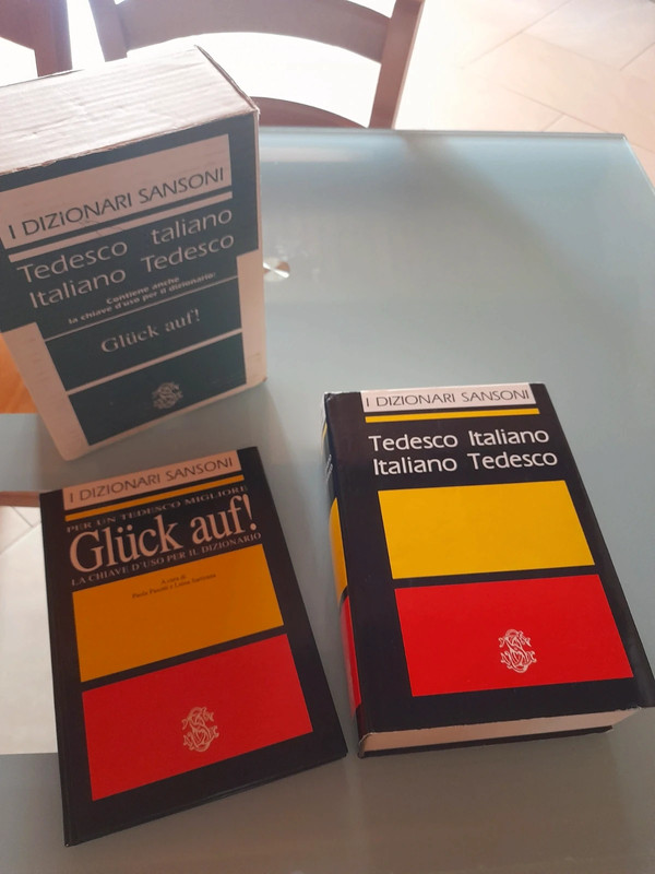 Dizionario tedesco. Tedesco-italiano, italiano-tedesco : : Książki