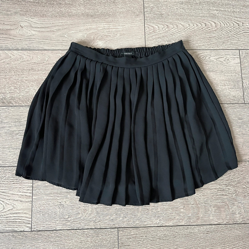 Black Pleated Mini Skirt by Forever 21 1