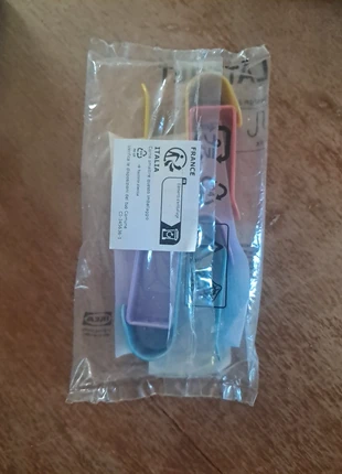 Crochet ikea lätthet 4 couleurs, marque: IKEA, état: Neuf avec étiquette, 3,00 €, 3,85 € Protection acheteurs incluse