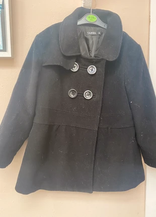 Abrigo de paño negro con botones talla M, marca: TANNA, estado: Muy bueno, tamaño: M / 38 / 10, 5,00 €, 5,95 € Protección al comprador incluida