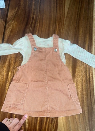 Ensemble robe, marque: Gémo, état: Très bon état, taille: 6-9 mois / 68 cm, 2,50 €, 3,33 € Protection acheteurs incluse