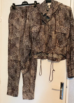 ensemble veste et pantalon H&M | 36 🌿, brand: H&M, condizioni: Ottime, taglia: S / IT 40 / EU 36, €15.00, €16.45 include la Protezione acquisti