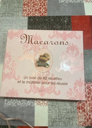 Coffret pour faire des macarons, brand: Macarons, condition: Very good, €15.00, €16.45 includes Buyer Protection