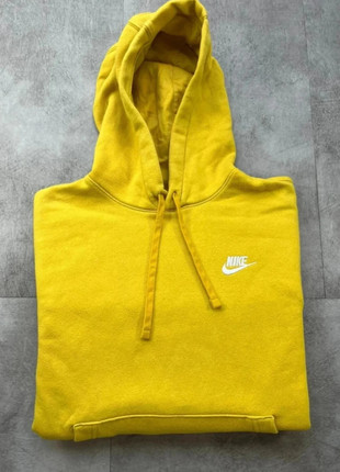 Hoodie Nike brodé à capuche jaune 100% coton taille S, brand: Nike, condizioni: Ottime, taglia: S, €27.00, €29.05 include la Protezione acquisti