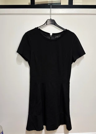 Robe noir Mango - coupe droite chic et à manches courtes, brand: Mango, condition: New without tags, size: L / 40 / 12, €6.00, €7.00 includes Buyer Protection