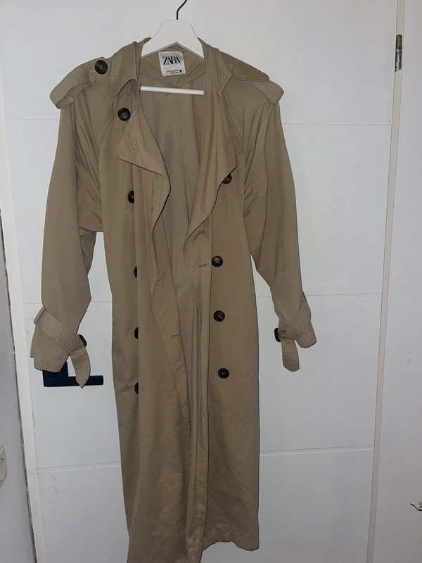 Zara trenchcoat 1