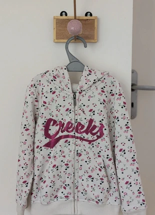 Gilet zippé, merk: Creeks, staat: Goed, maat: 6 jaar / 116 cm, € 3,00, € 3,85 inclusief Kopersbescherming