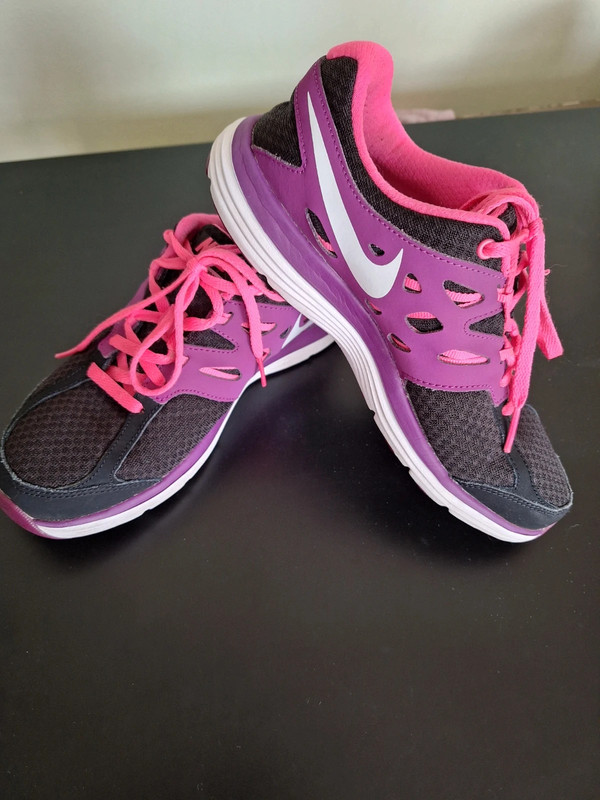 Nike Black Pink Purple Ladies Trainers Size 4