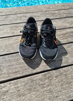 Baskets running Nike 41, marke: Nike, zustand: Sehr gut, größe: 41, 15,00 €, 16,45 € inklusive Vinted-Käuferschutz