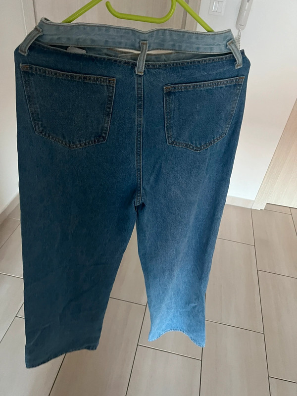 Jeans cut 5