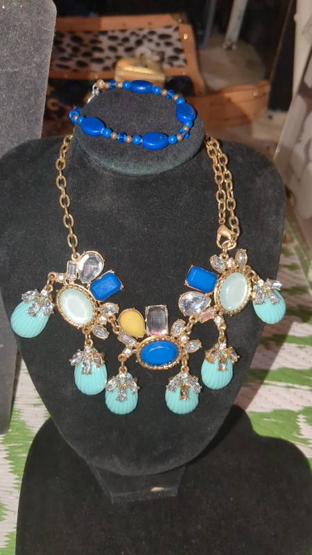 Vintage necklace and bracelet 3