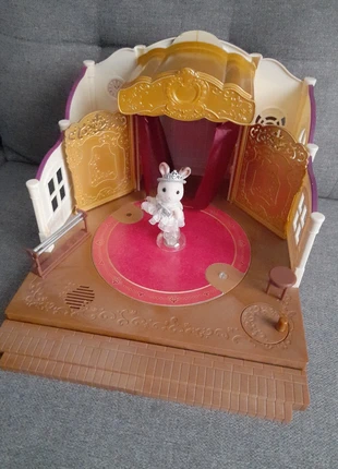 Ballet - théâtre  sylvanian families numéro  5256, brand: Epoch, condition: Good, size: One size, €18.00, €19.60 includes Buyer Protection Pro