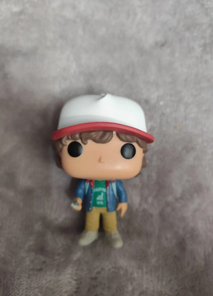 Figurine pop Dustin stranger things, marque: Stranger Things, état: Très bon état, taille: Taille unique, 5,00 €, 5,95 € Protection acheteurs incluse