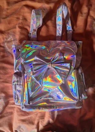 BANNED retro 60s Nyla Backpack in Holographic Pink heart bow, merk: Banned Retro, staat: Goed, € 7,99, € 9,09 inclusief Kopersbescherming