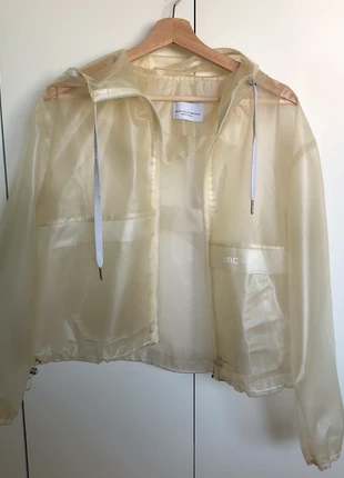 Clear jacket Bershka, marque: Bershka, état: Bon état, taille: XS / 34 / 6, 7,00 €, 8,05 € Protection acheteurs incluse