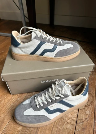 Sneakers GANT guzmo Homme T42 baskets grises bleues quasi neuves tendance casual chic, marca: GANT, estado: Novo sem etiquetas, tamanho: 42, €90.00, €95.20 inclui Proteção do Comprador