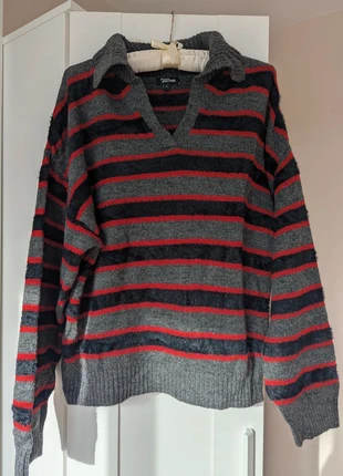 Pull tout doux gris à rayures noires et rouges, marque: Don't Call Me Jennyfer, état: Très bon état, taille: XS / 34 / 6, 4,50 €, 5,43 € Protection acheteurs incluse