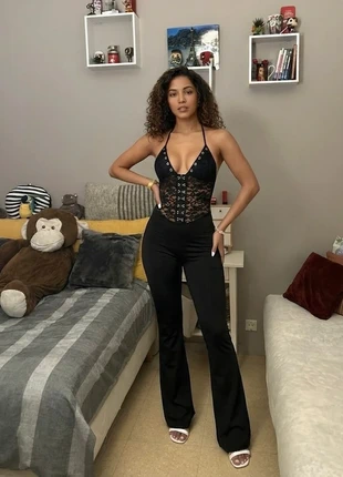 Combinaison noire dos nu en dentelle – chic sexy soirée, marque: Noctessence, état: Très bon état, taille: S / 36 / 8, 58,90 €, 62,55 € Protection acheteurs incluse