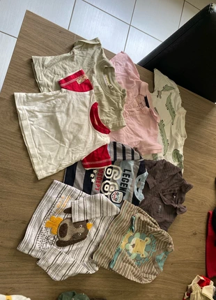 T-shirt, marca: Primark, estado: Muito bom, tamanho: 3-6 meses / 62 cm, €3.00, €3.85 inclui Proteção do Comprador