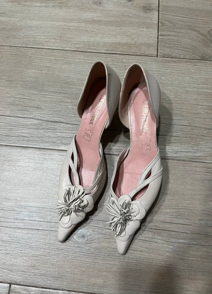 Leather D'Orsay Flower Kitten Heels Tassel White Size 37, marque: tojeiro ferrol, état: Bon état, taille: 37, 5,00 €, 5,95 € Protection acheteurs incluse
