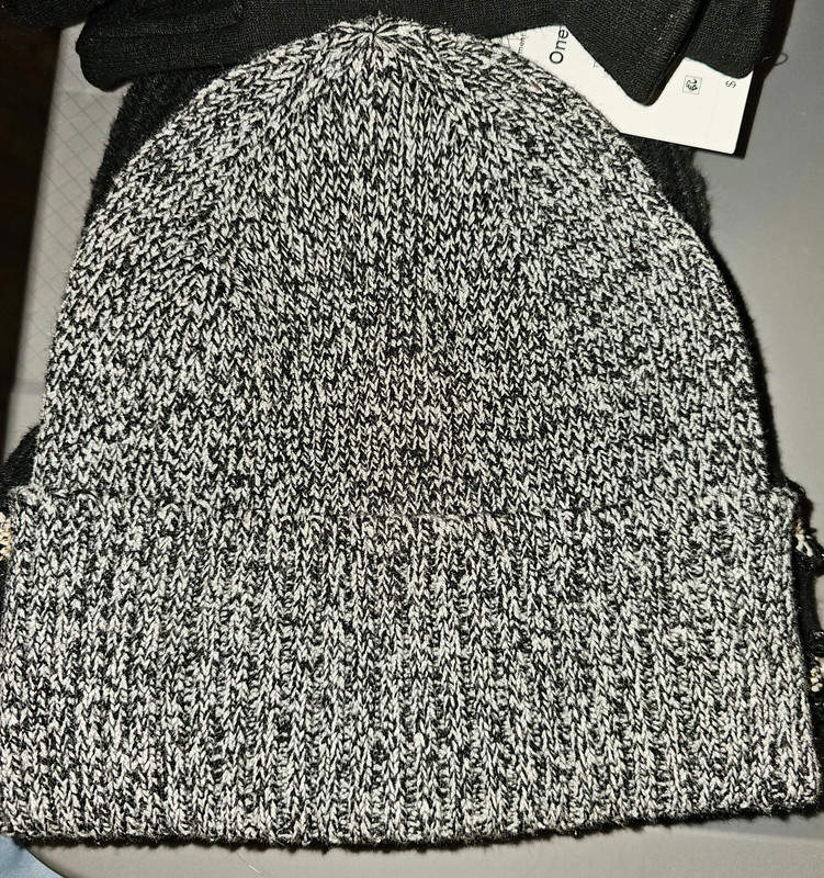 Womens One Size Ribbed Cuffed Beanie