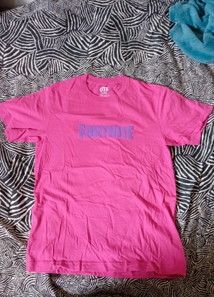 T-shirt, marque: Uniqlo, état: Très bon état, taille: XS, 3,00 €, 3,85 € Protection acheteurs incluse