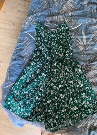 Combi short à fleurs lacée dans la dos, marke: Shein, zustand: Sehr gut, größe: XS, 1,00 €, 1,75 € inklusive Vinted-Käuferschutz