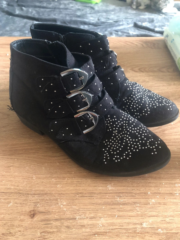 New look black boots size clearance 5