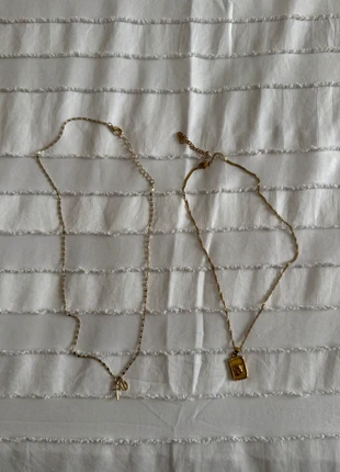 Colares dourados, marque: Shein, état: Très bon état, 1,50 €, 2,28 € Protection acheteurs incluse