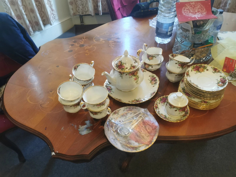 Royal. Albert tea set Vinted