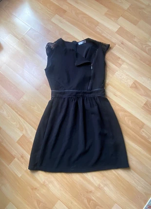 Robe noire Opullence, merk: Opullence, staat: Heel goed, maat: S / 36 / 8, € 17,00, € 18,55 inclusief Kopersbescherming