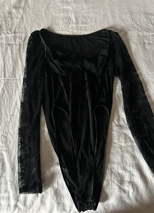 Bodie dentelle noire, marque: Shein, état: Très bon état, taille: L / 40 / 12, 3,00 €, 3,85 € Protection acheteurs incluse