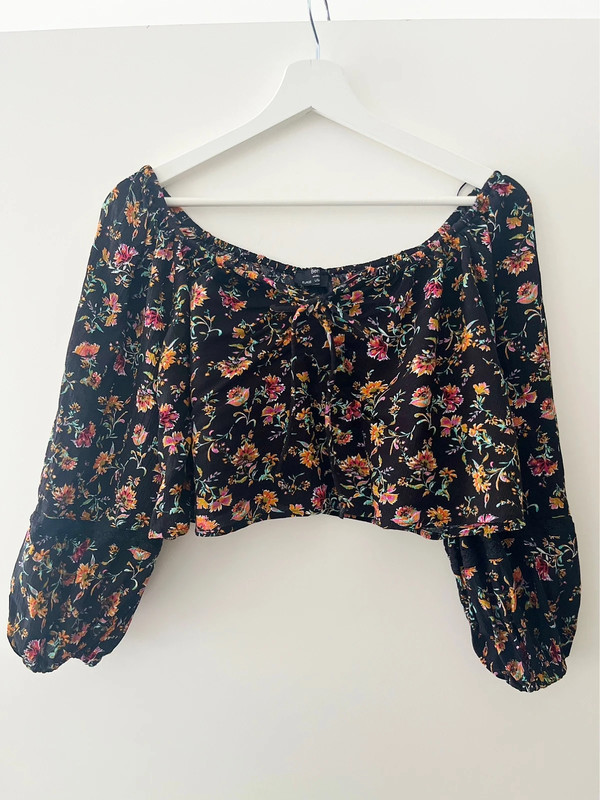 crop top à fleur 1