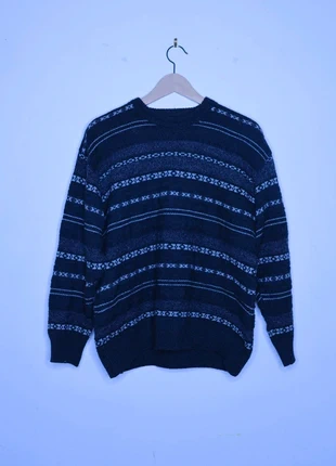 dunkler Pullover mit Muster, marke: Sonstiges, zustand: Sehr gut, größe: M, 6,00 €, 6,50 € inklusive Vinted-Käuferschutz