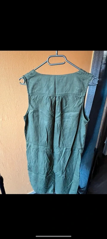 Robe kaki courte mi-saison T 36 - photo numéro 4