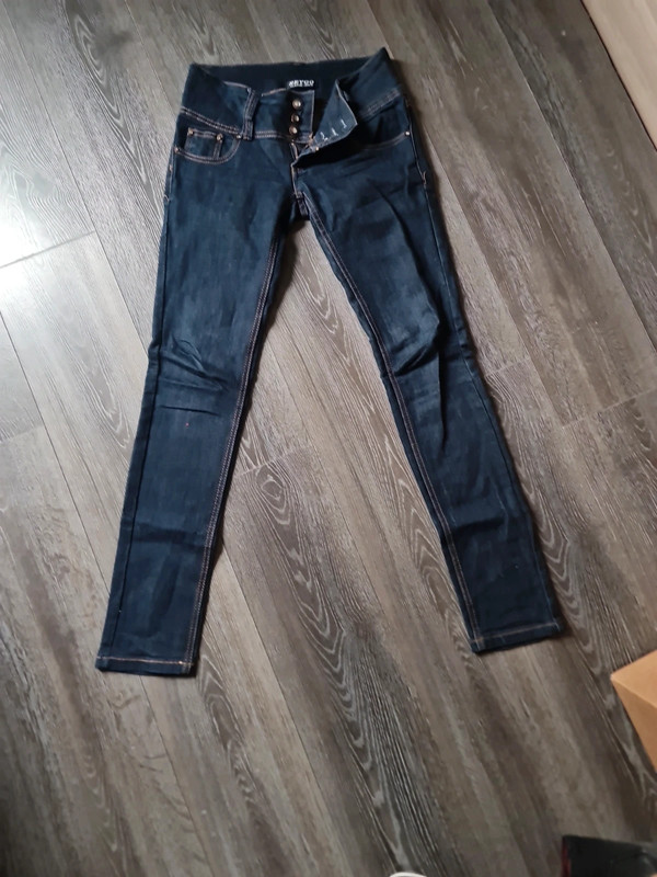 filter kul trådløs Seyoo skinny jeans maat 36 - Vinted