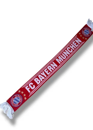 Écharpe football Bayern Munich, merk: FC Bayern München, staat: Heel goed, € 9,00, € 10,15 inclusief Kopersbescherming Pro
